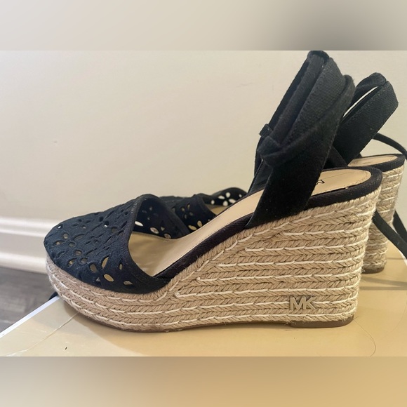 Michael Kors Draci Closed Toe Wedge Heels for summer dresses. - Picture 3 of 5